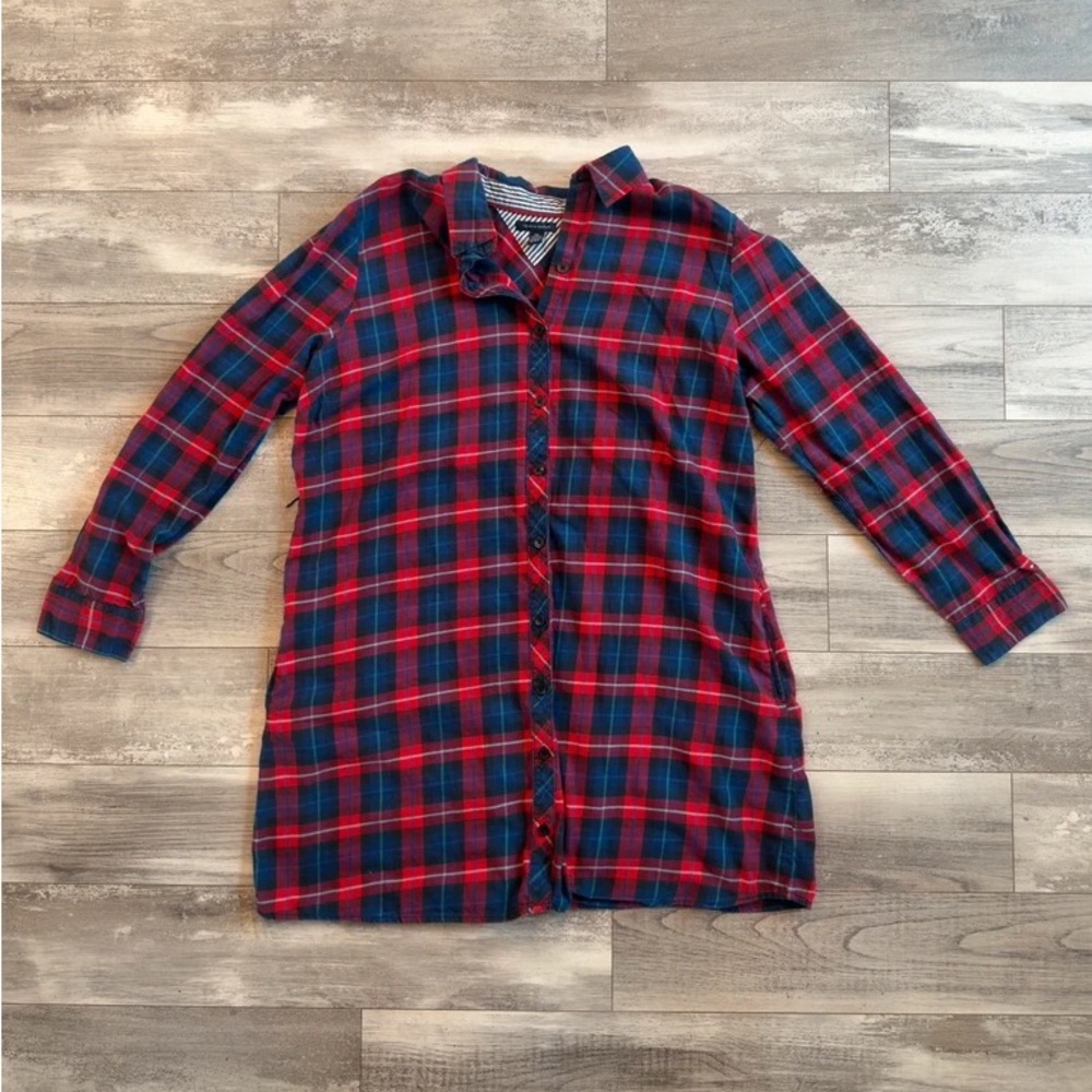 Tommy Hilfiger Red and Navy Plaid Button-Up Shirt